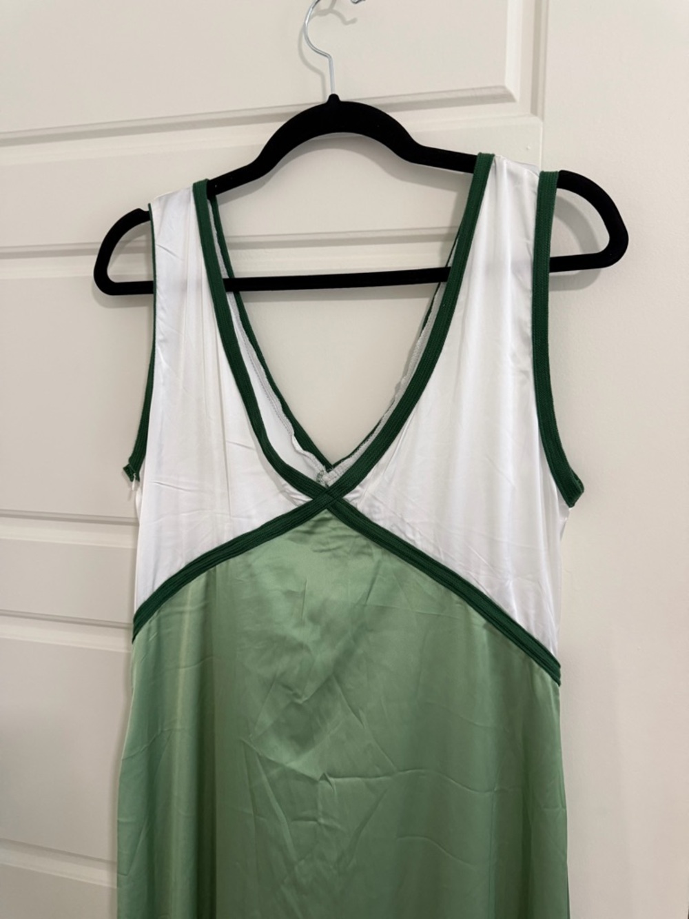 Green and White Sleeveless Maxi Dress - Picture 3 of 6